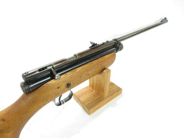 Crosman 180  CO2 Pellet Rifle SKU 82825.7 - Image 8