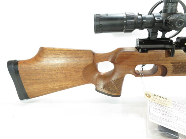 Used FX Royale 500 .22 w/ Hawke 4-16x44 Scope SKU 82825.11 - Image 2