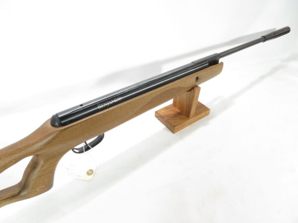 Used Benjamin Break Barrel .22  w/ 3-9x40 CP Scope SKU 91825.5 - Image 5
