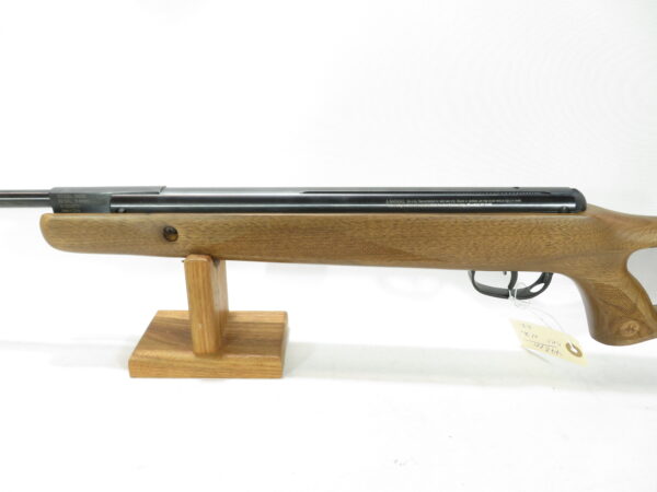 Used Benjamin Break Barrel .22  w/ 3-9x40 CP Scope SKU 91825.5 - Image 9