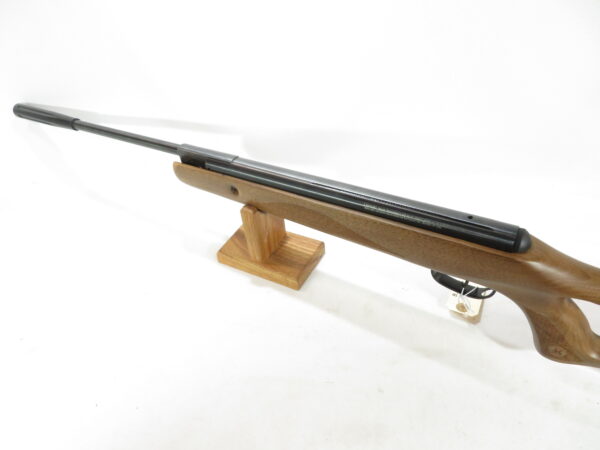 Used Benjamin Break Barrel .22  w/ 3-9x40 CP Scope SKU 91825.5 - Image 10