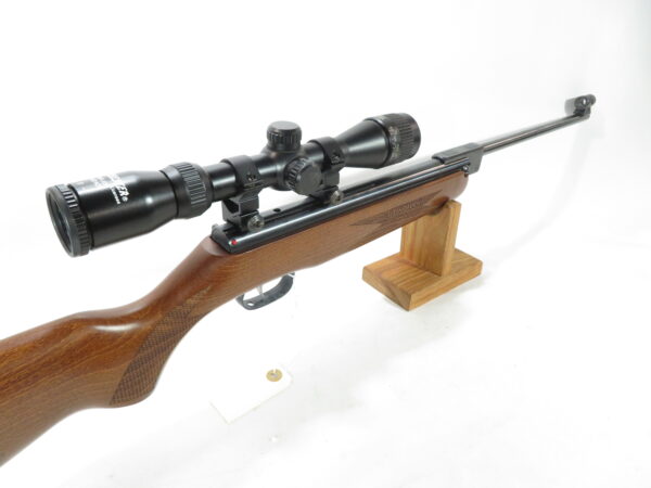 Weihrauch HW 30S Wood Stock w/ Winchester scope SKU 102025.4 - Image 9