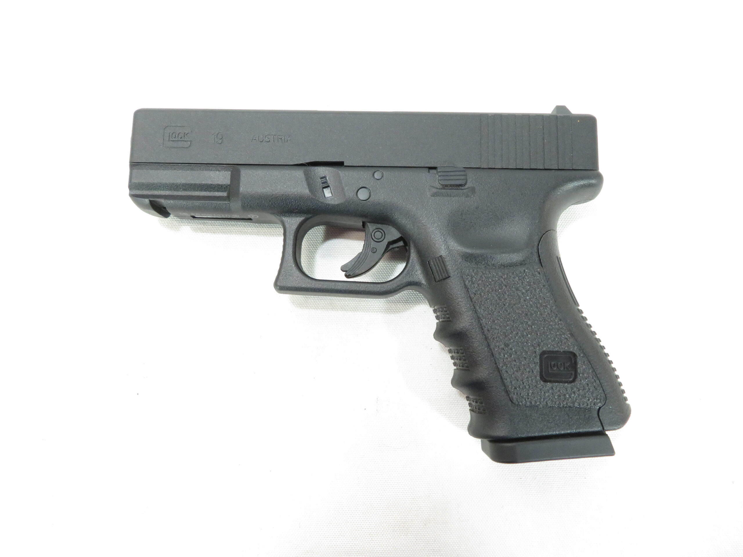 Used Umarex Glock 19 CO2 BB Pistol SKU 12525.16