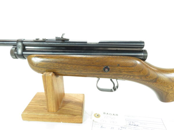 Crosman 180  CO2 Pellet Rifle SKU 121925.2 - Image 3
