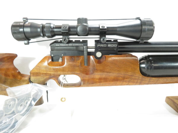 Kral Puncher Pro 500 .25 caliber Walnut Stock + 4 mags and 3-9x40 Scope SKU 214026.2 - Image 3