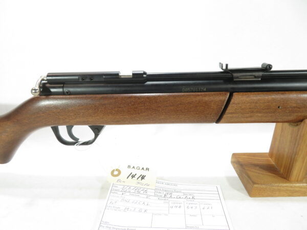 Benjamin 392PA Pellet Rifle with Wood Stock SKU 3526.12 - Image 3