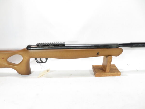 Used Benjamin Trail NP Air Rifle .177 Caliber Wood Stock SKU 5826.3 - Image 3