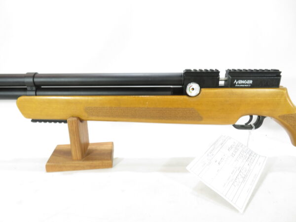Used Air Venturi Avenger, Wood stock, .25 SKU 63026.11 - Image 3